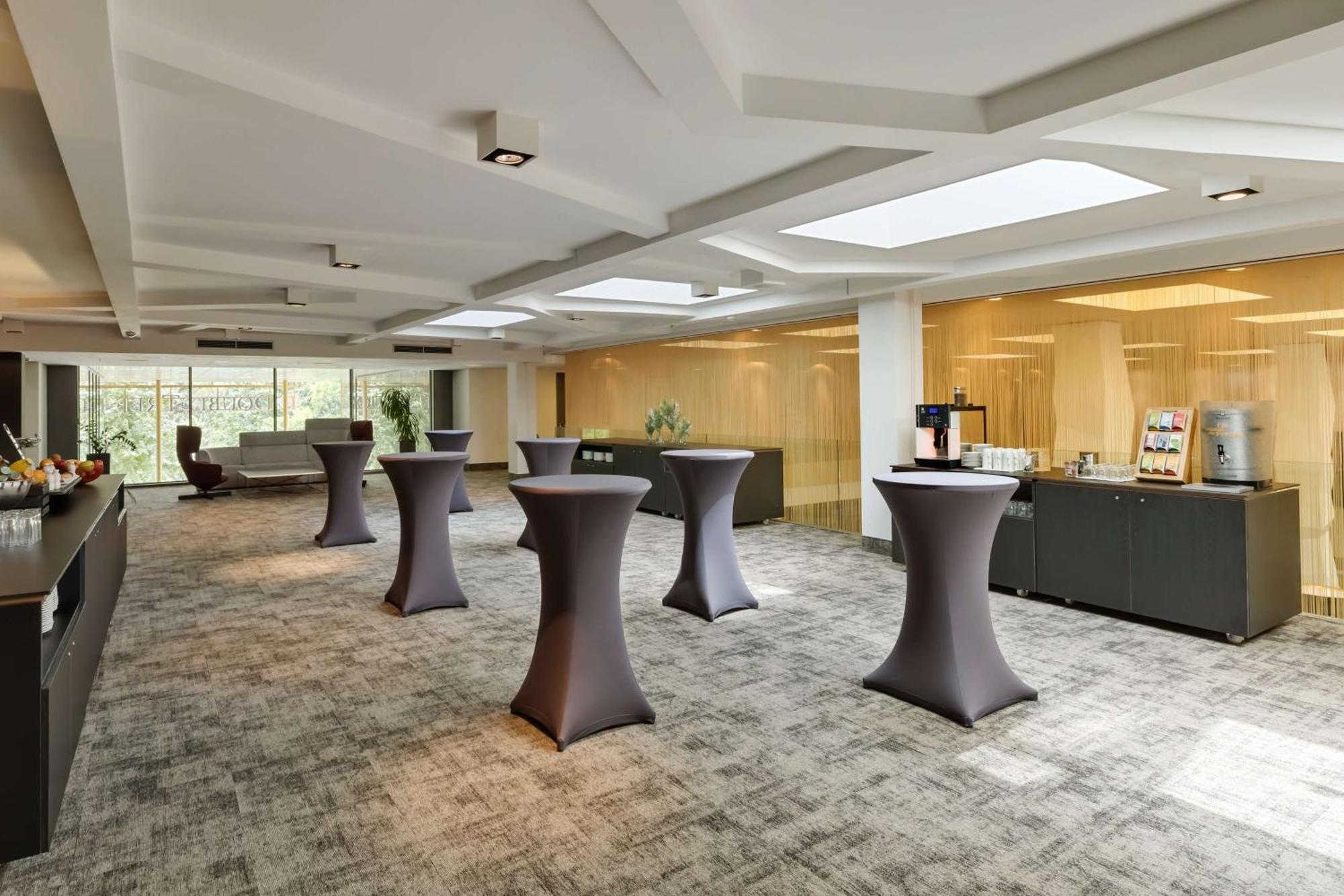 Doubletree by Hilton Wien Schönbrunn Exterior foto
