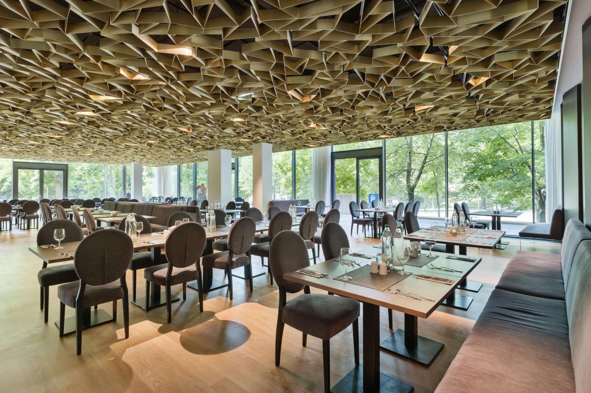 Doubletree by Hilton Wien Schönbrunn Exterior foto
