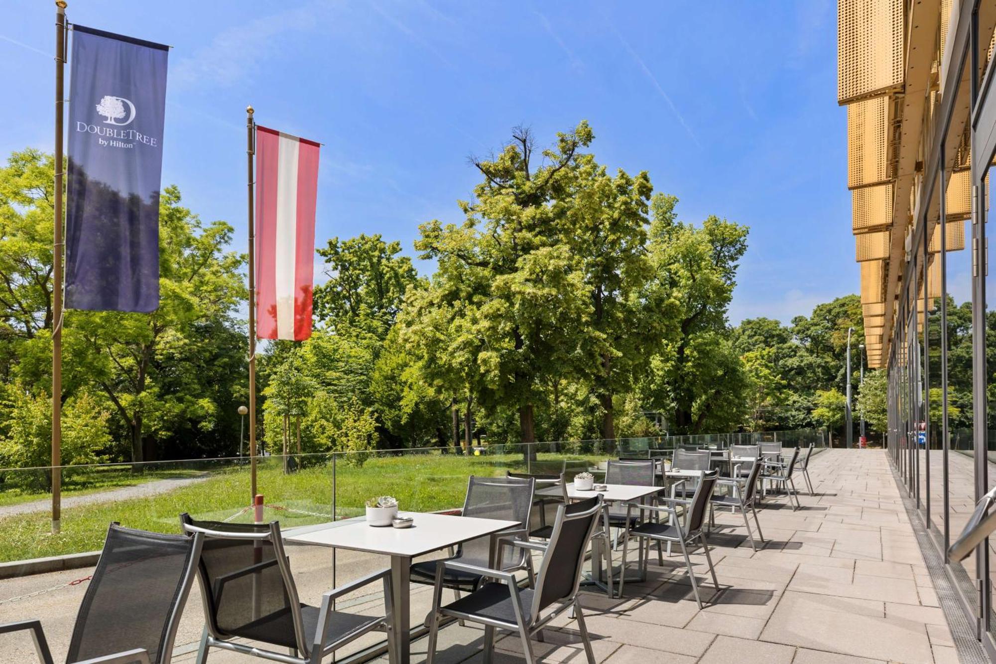 Doubletree by Hilton Wien Schönbrunn Exterior foto